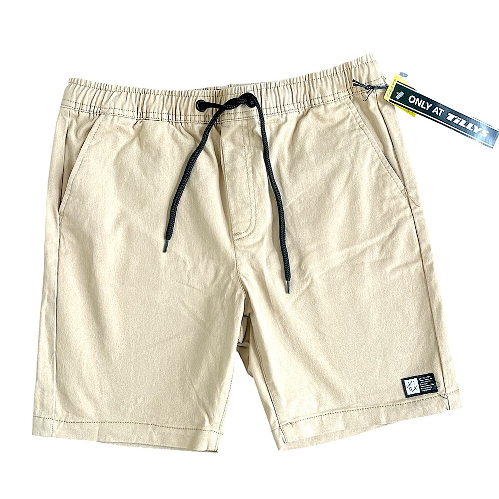 Tillys XL boy’s Shorts - Tan - New with Tags